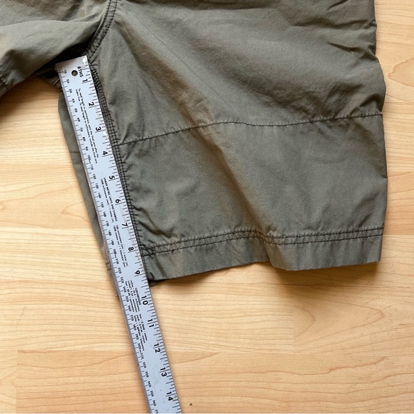 Eddie Bauer Shorts Mens Brown Flat Front Cotton Size 36 - Picture 3 of 4